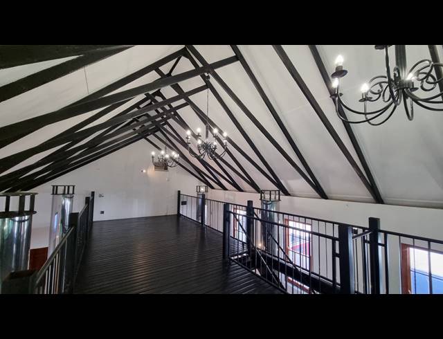 330M² MINI FACTORY FOR SALE IN WOODSTOCK